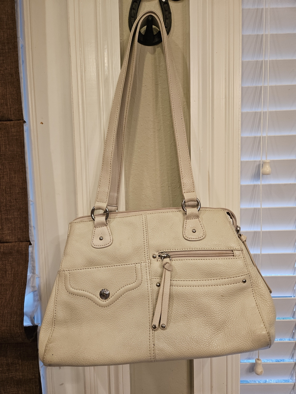 Stone & Co. Vintage GEM Cream Leather Shoulder Bag